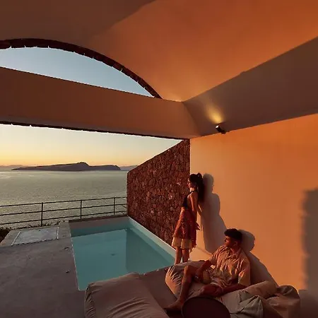 Coco-mat Santorini فندق 3*