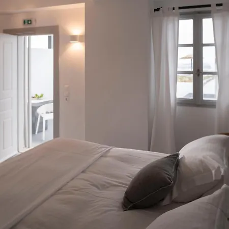 Coco-mat Santorini Hotel