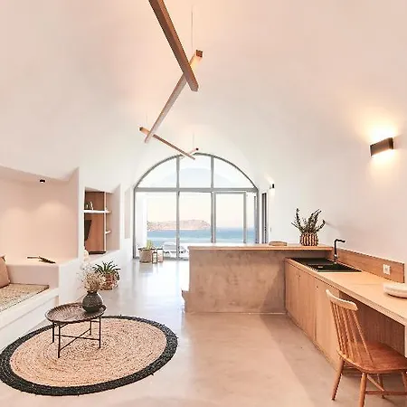 Coco-mat Santorini فندق Akrotírion